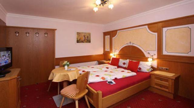 Gaestehaus Veit Fiegl Зёльден Экстерьер фото